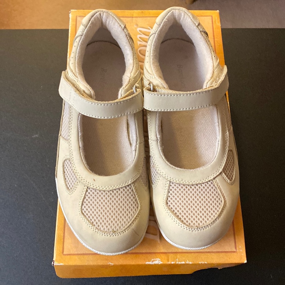 Barefoot Freedom by Drew - Delite - 5.5WW
